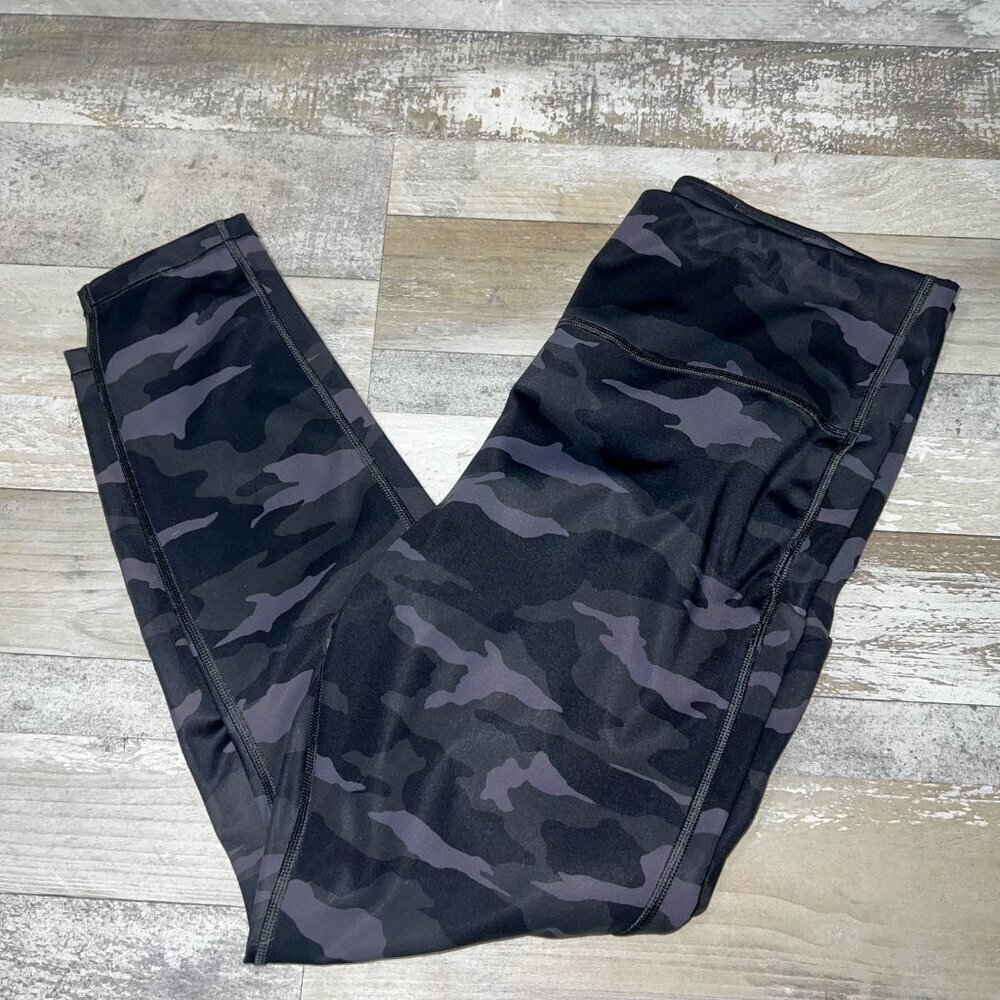 Athleta Women's Ultimate Camo 7/8 Tight Size L - Picture 5 of 9